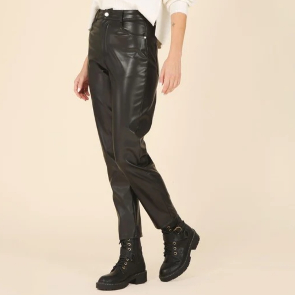 Black vegan leather pants - Picture 4 of 8